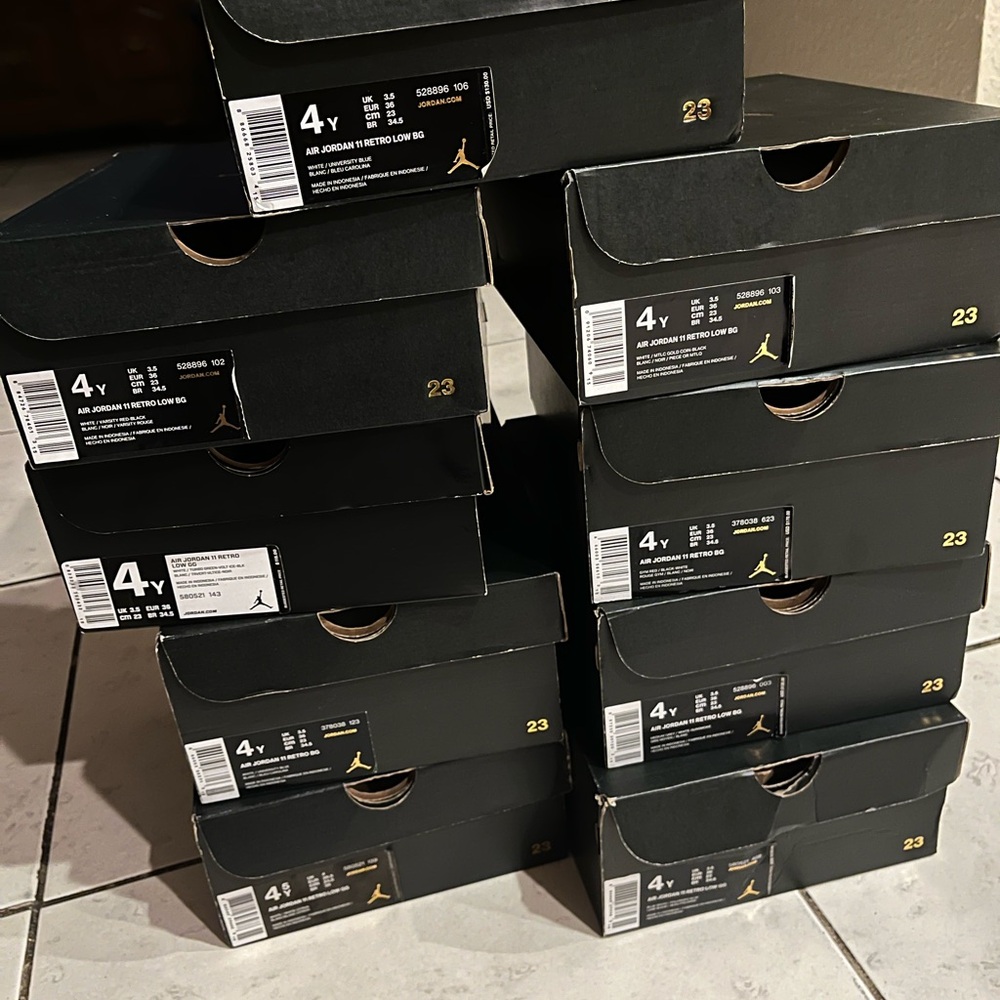 Jordan 11s - Picture 6 of 6